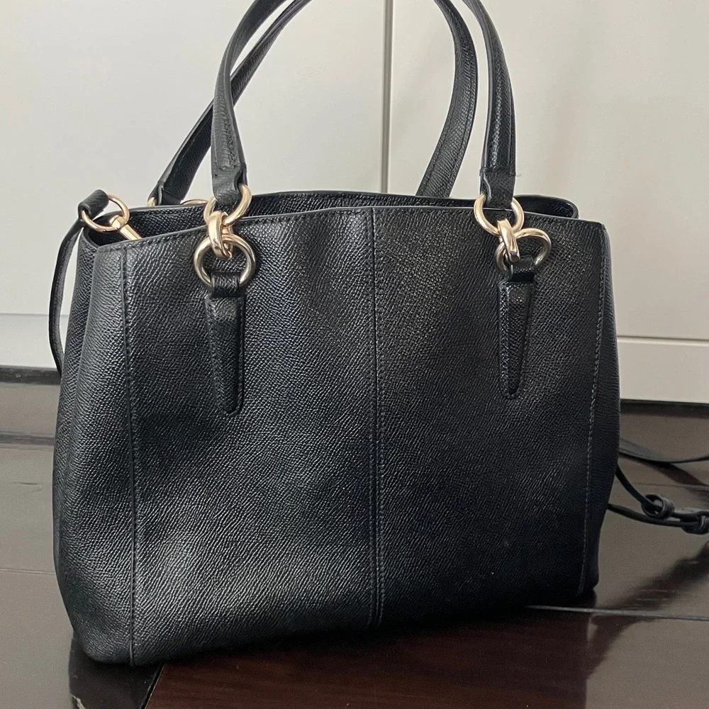 COACH Minetta Cross Body Bag with Gold Hardware in Black NEVER USED - Picture 4 of 8